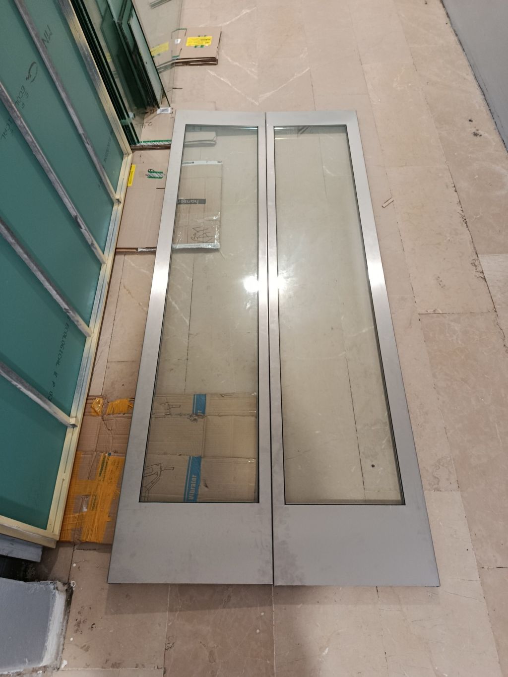 Створки двери лифта KLEEMANN KLEFER Big Vision C2 PL900 HL2100  2 шт.